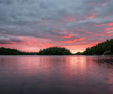 Kettle Falls Voyageurs Tour